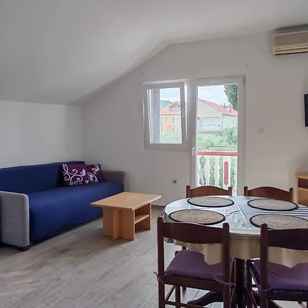 Ivy Apartment